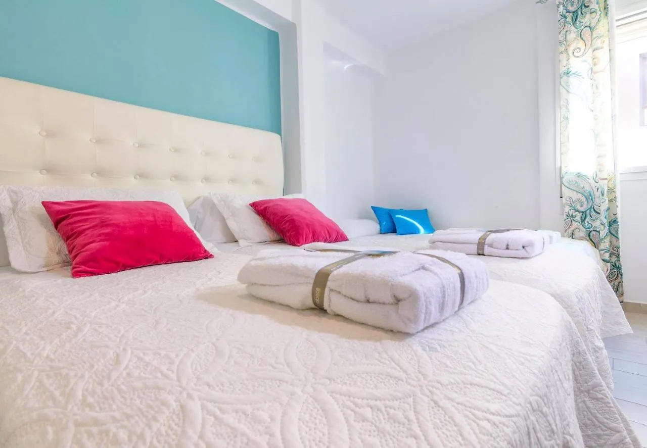 Apartamento Vialia Malaga 0*,